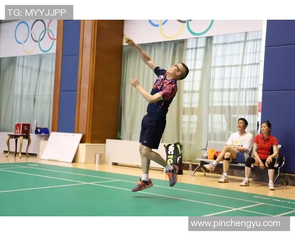 重庆羽毛球队在挑战赛中以66分稳居积分榜首位展现强劲实力